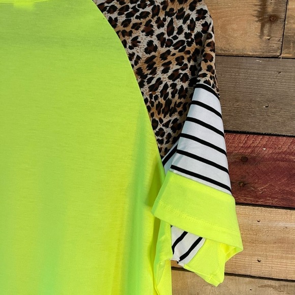 Sunshine & Rodeos Neon Leopard Sleeve Top Size XL - Picture 5 of 11